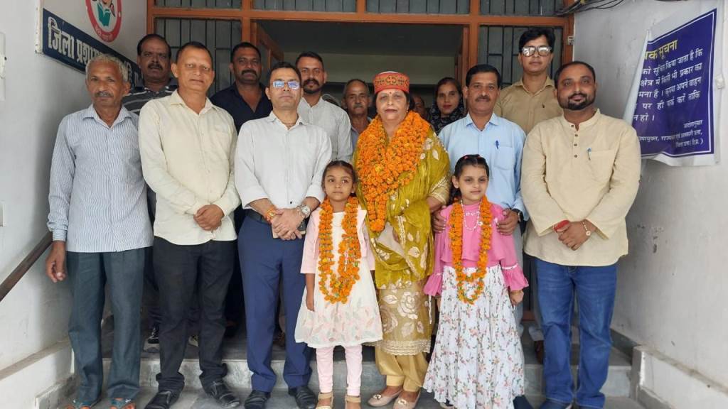 Assistant Public Relations Officer Neelam Kumari Retires After Over 38 Years of Dedicated Service